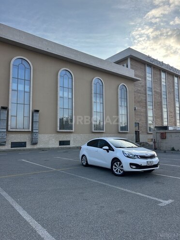 Kia Rio-2