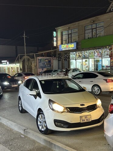 Kia Rio-11