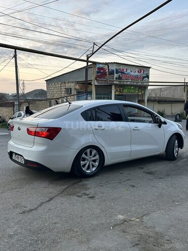 Kia Rio-15