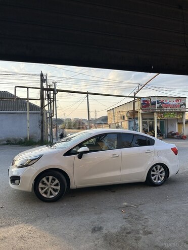Kia Rio-5