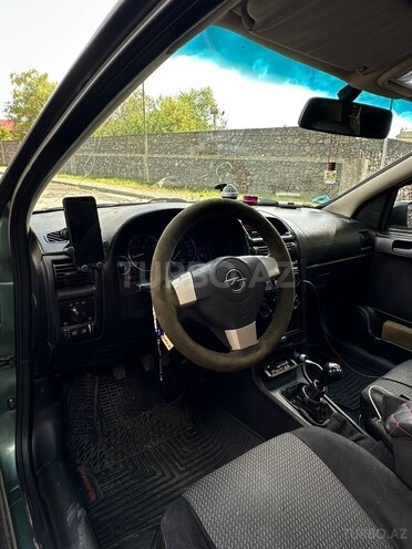 Opel Astra-11