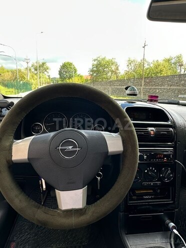 Opel Astra-10