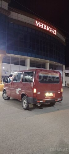 Ford Transit-4