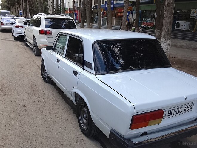 LADA (VAZ) 2107-10