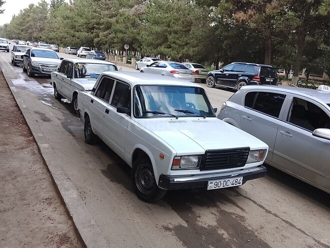 LADA (VAZ) 2107-13
