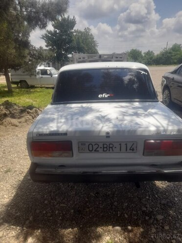 LADA (VAZ) 2107-2