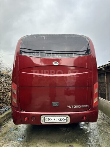 Yutong ZK6729D-10