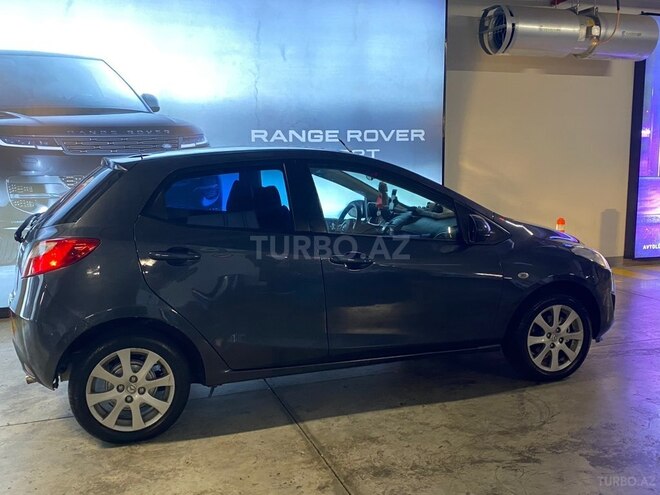 Mazda 2-6