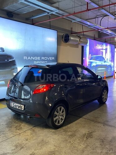 Mazda 2-4