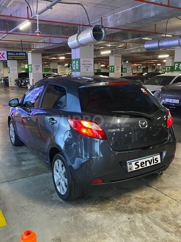Mazda 2-5