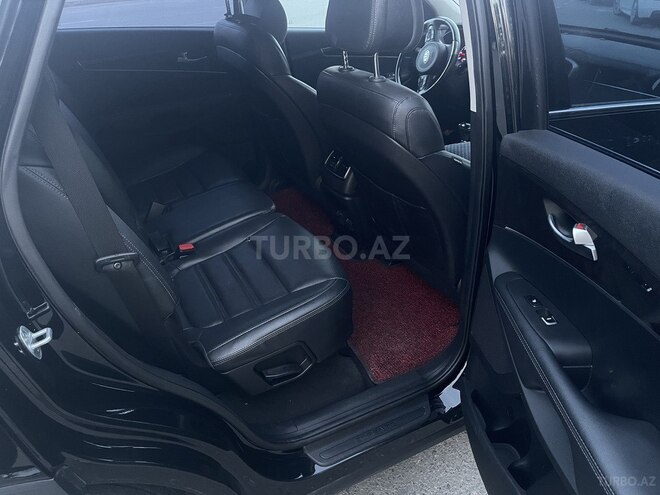 Kia Sorento-14