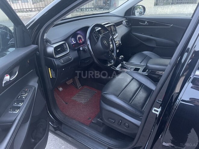 Kia Sorento-16