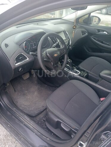 Chevrolet Cruze-8