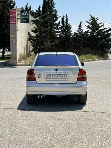 Opel Astra-2