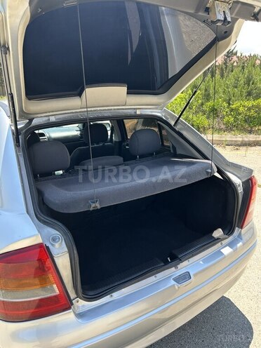 Opel Astra-7