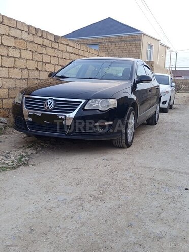 Volkswagen Passat-1