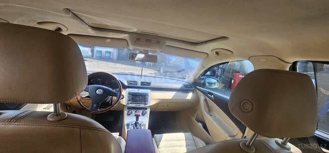 Volkswagen Passat-4