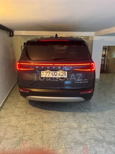 Hyundai Custin-6