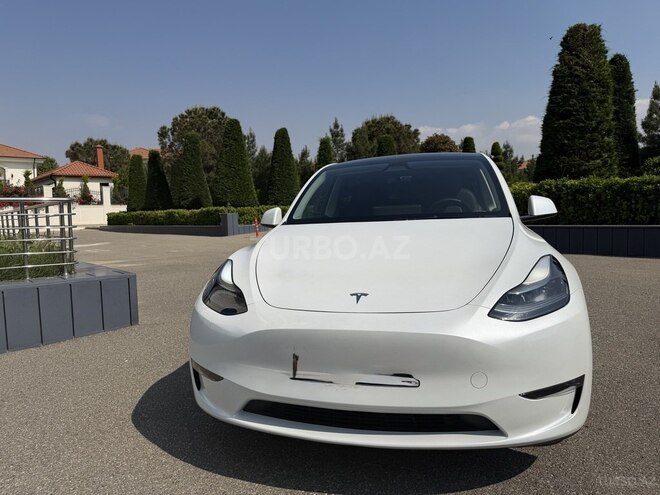 Tesla Model Y-2