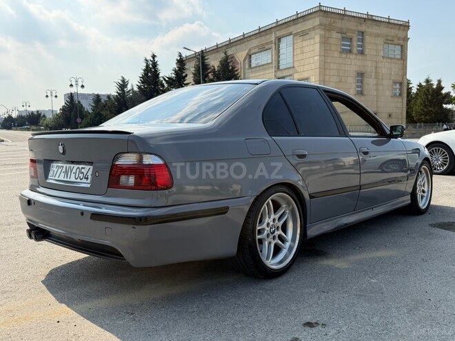 BMW 528-8