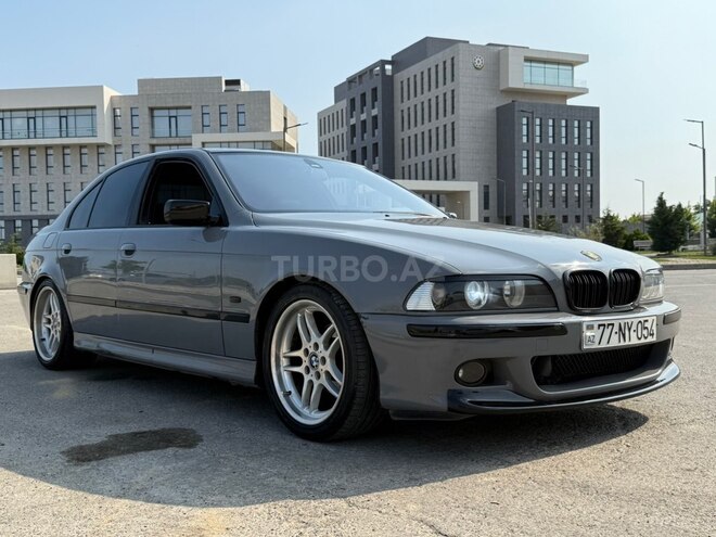 BMW 528-2