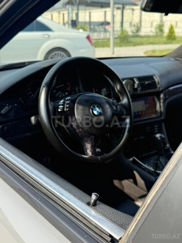 BMW 528-17