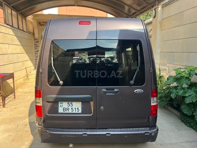Ford Tourneo Connect-2