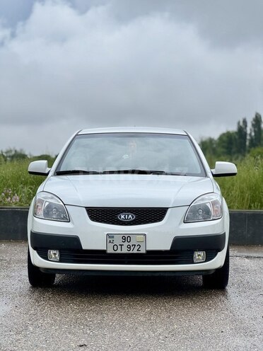 Kia Rio-1