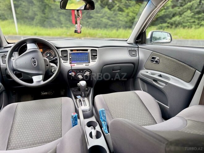 Kia Rio-3