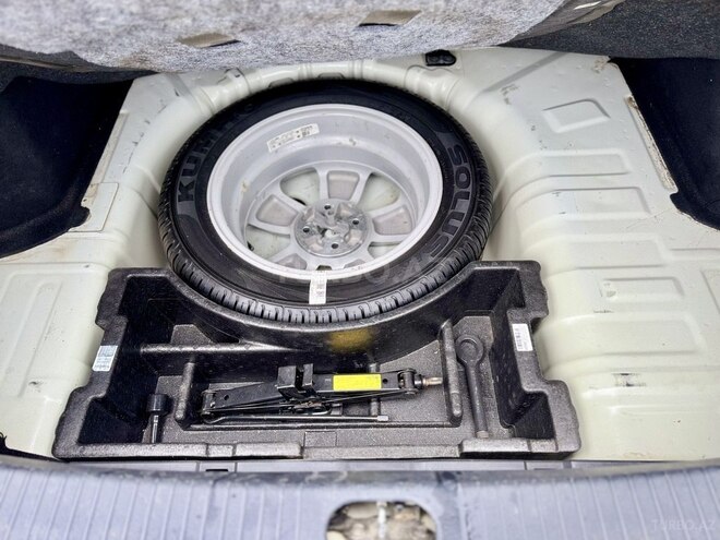 Kia Rio-12