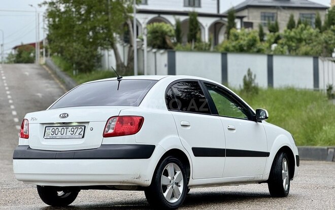 Kia Rio-7
