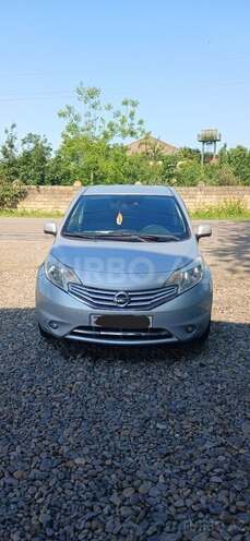 Nissan Note-1