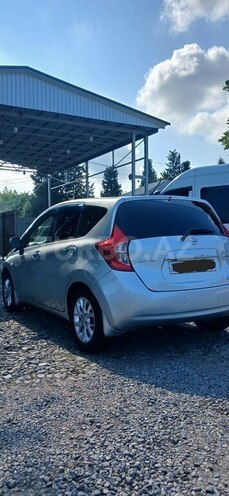 Nissan Note-5
