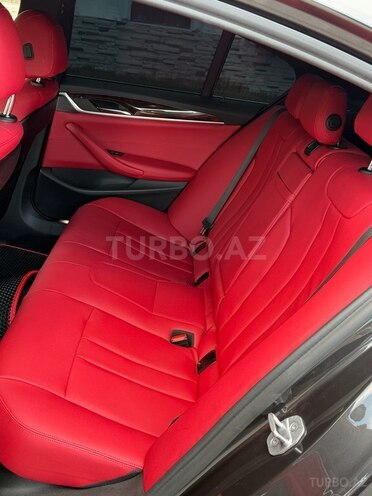 BMW 530-11