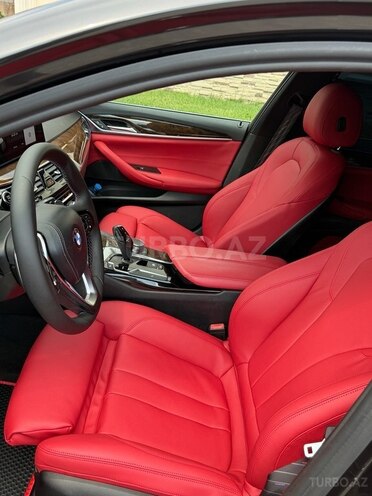 BMW 530-10