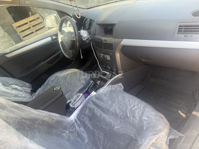 Opel Astra-10