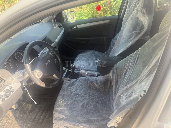 Opel Astra-9
