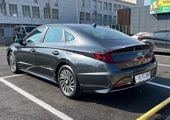 Hyundai Sonata-3