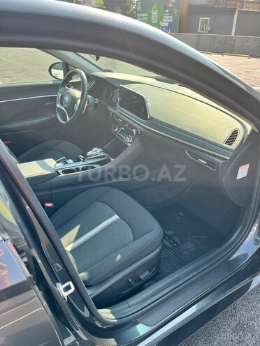 Hyundai Sonata-11