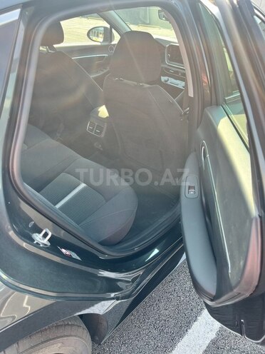 Hyundai Sonata-12