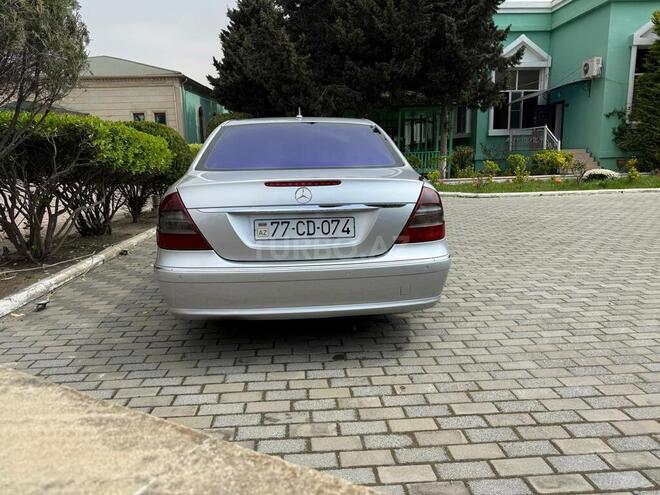 Mercedes E 220-4