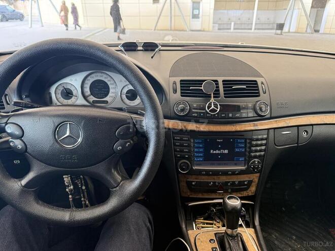 Mercedes E 220-8