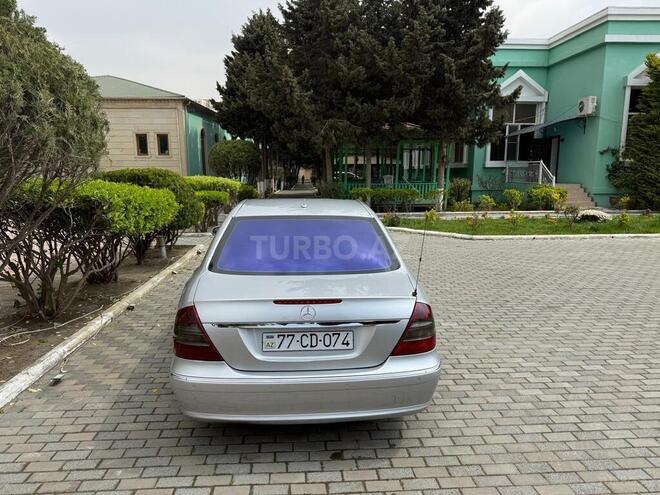 Mercedes E 220-7