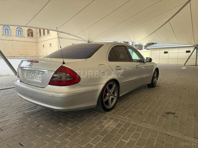 Mercedes E 220-13