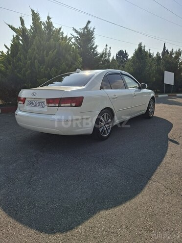 Hyundai Sonata-12