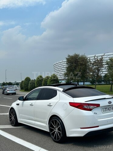 Kia K5-8