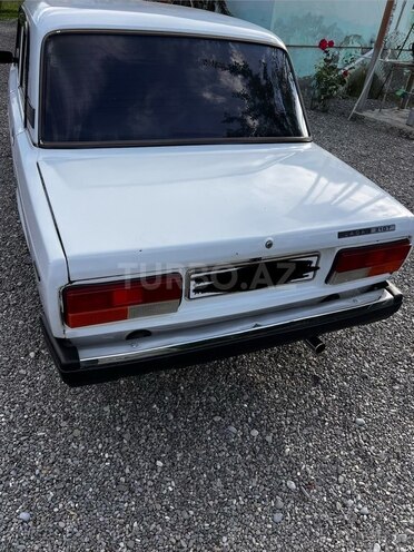 LADA (VAZ) 2107-2