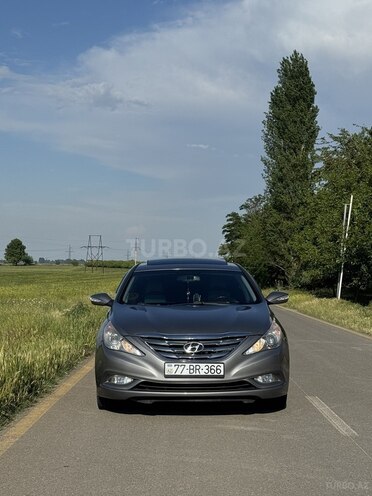 Hyundai Sonata-3