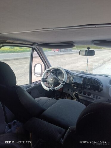 Ford Transit-4