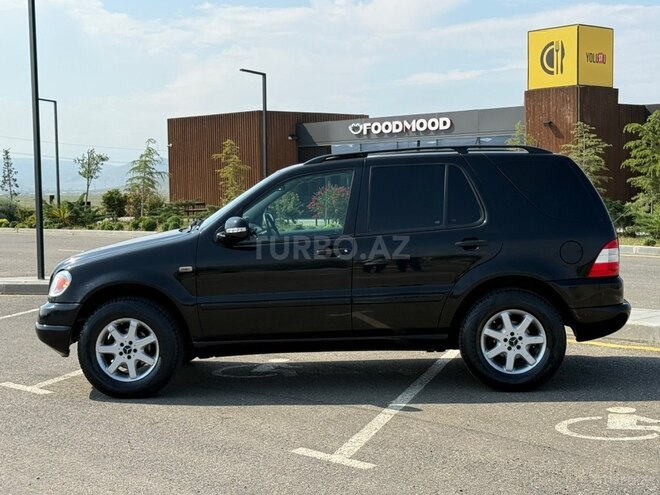 Mercedes ML 320-8
